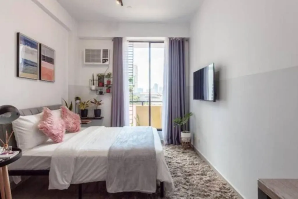 Nature Inspired Studio Suite Near Edsa Greenfield Manila 0*,