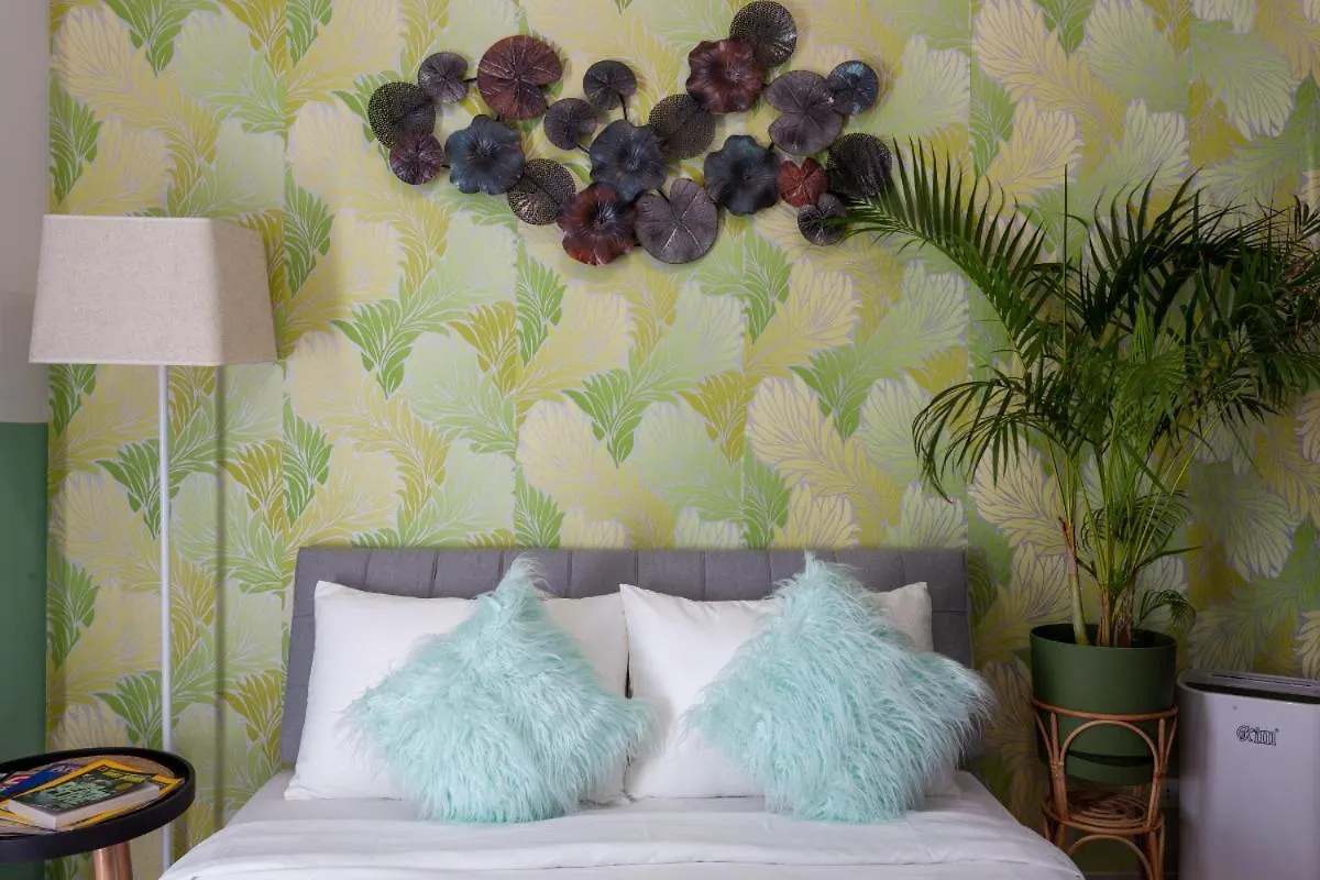 Nature Inspired Studio Suite Near Edsa Greenfield Manila 0*,  Philippines
